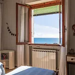 Garden An Seaview By Interhome Apartamento