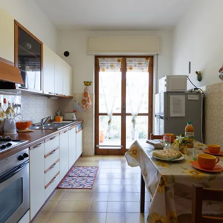 Garden An Seaview By Interhome Appartamento