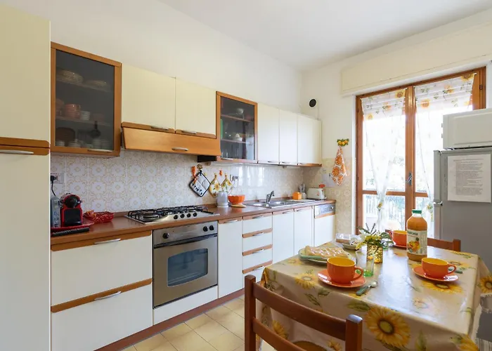 Lejlighed Garden An Seaview By Interhome Laigueglia