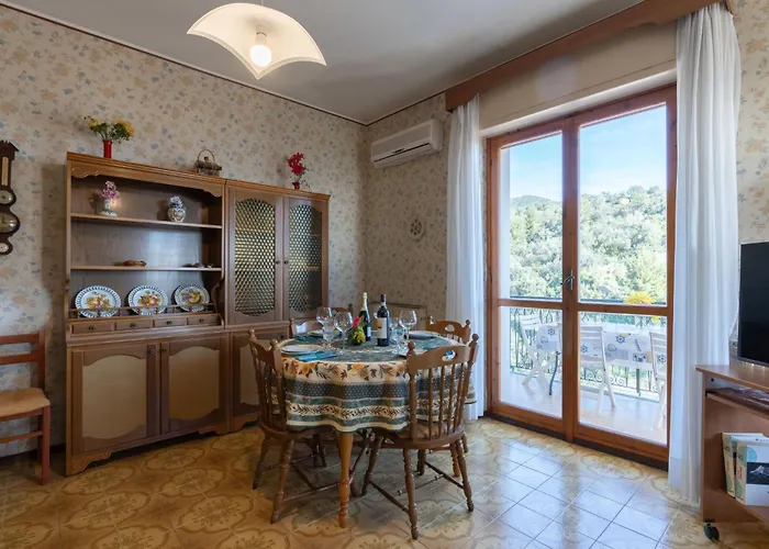 Garden An Seaview By Interhome Lejlighed Laigueglia